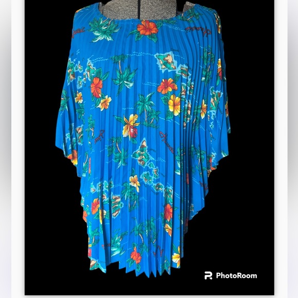 Vintage Tops - Vintage accordion pleat Hawaiian top